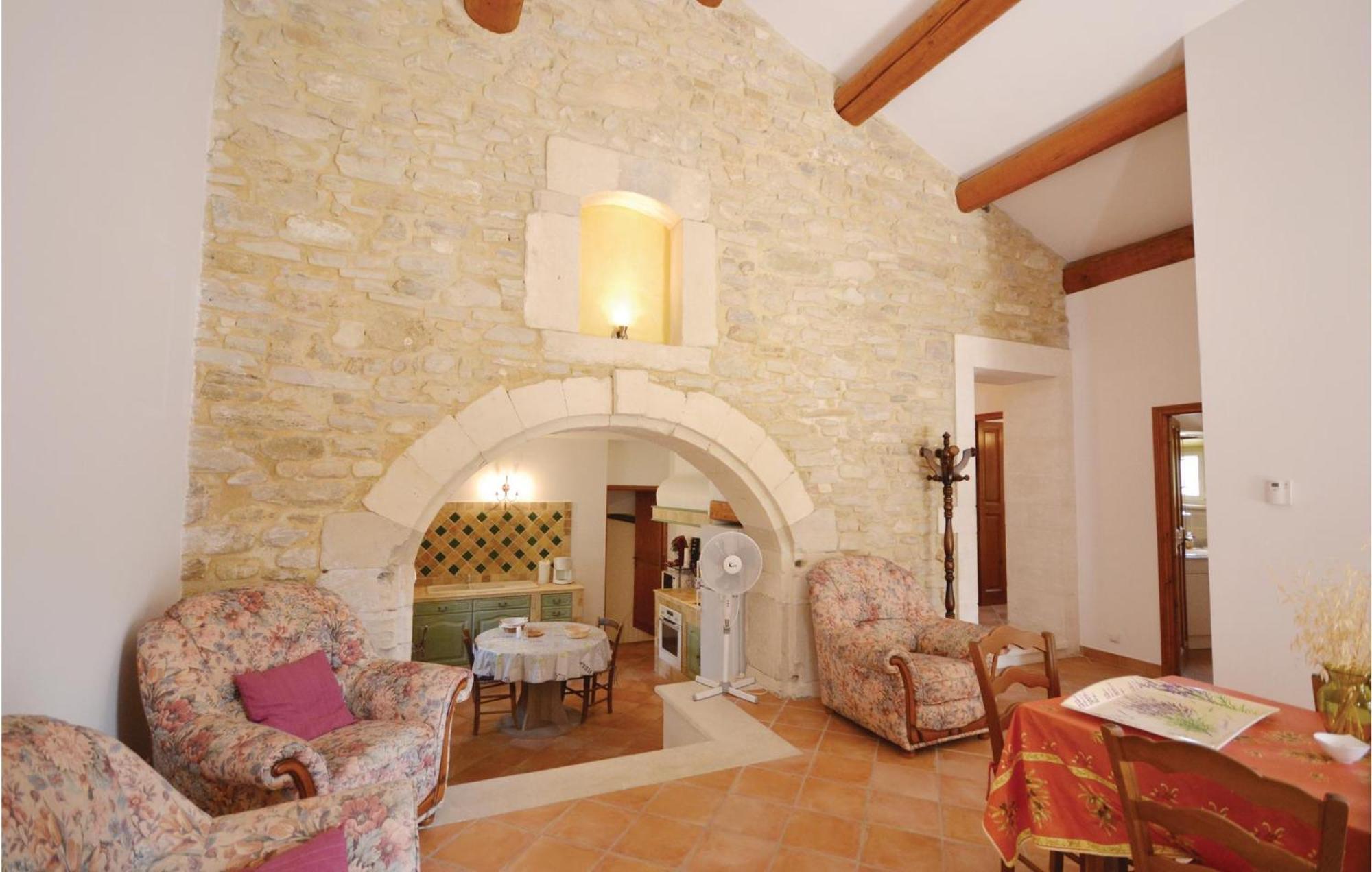 Awesome Home In Bollene With Wifi Εξωτερικό φωτογραφία
