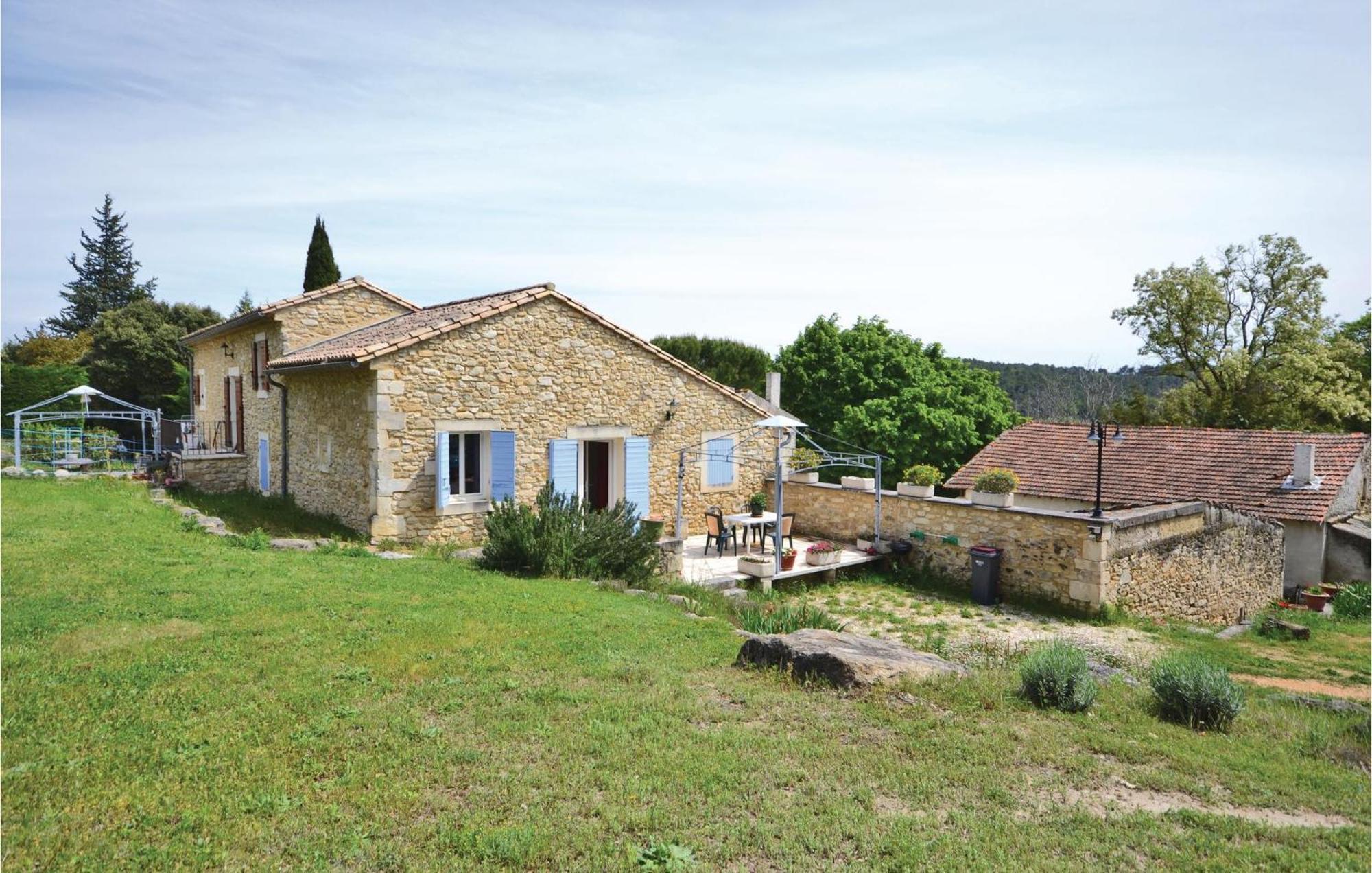 Awesome Home In Bollene With Wifi Εξωτερικό φωτογραφία