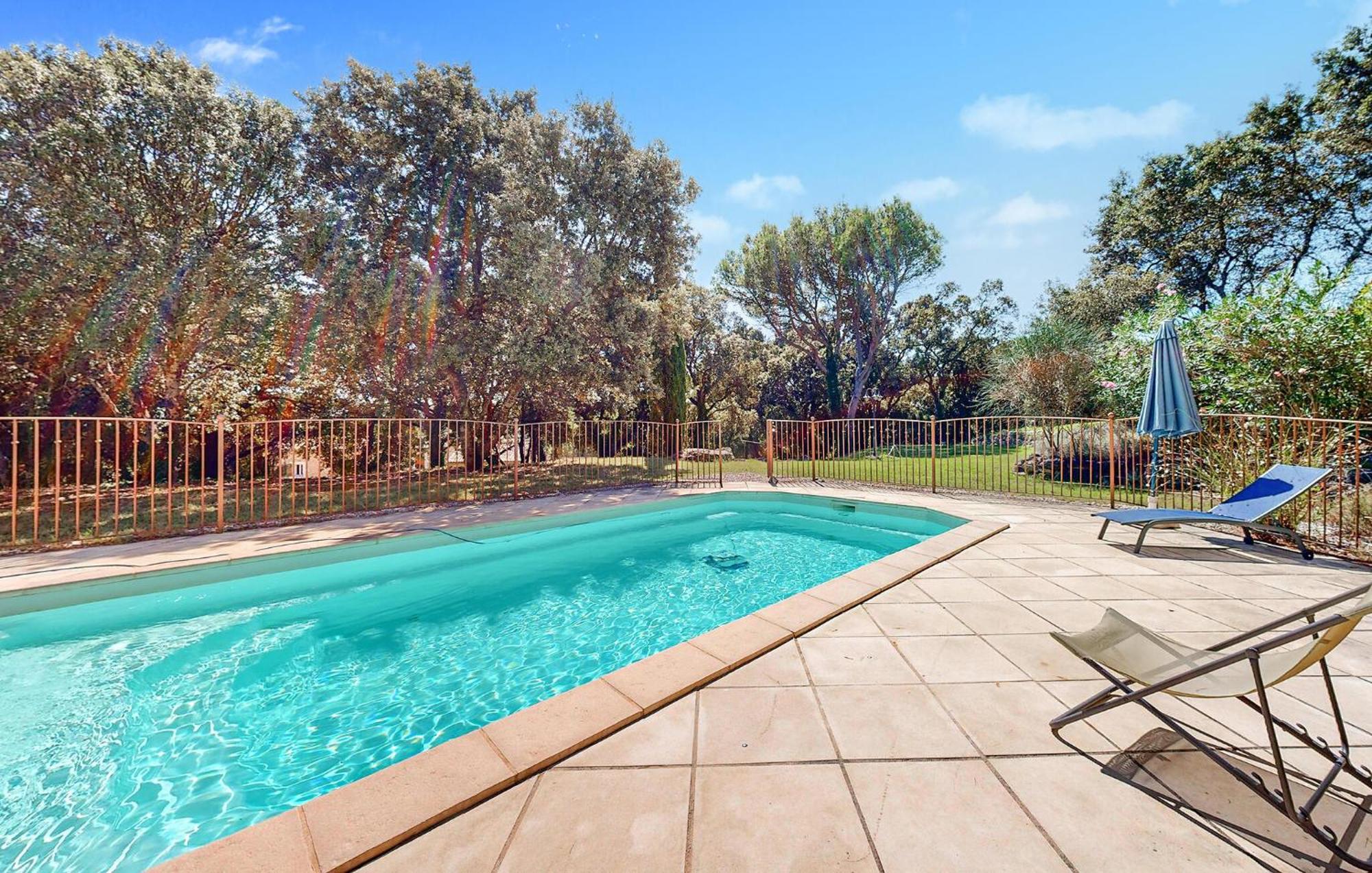 Awesome Home In Bollene With Wifi Εξωτερικό φωτογραφία